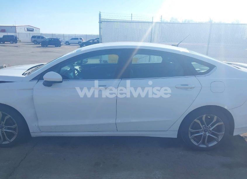 Photo 14 of 2017 Ford Fusion SE (VIN 3FA6P0HD9HR371978)