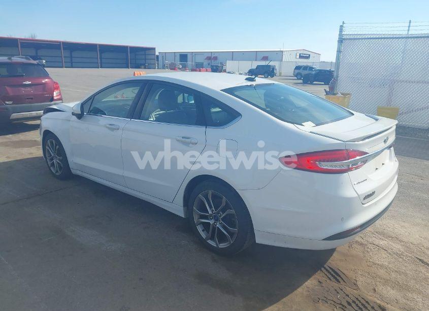 Photo 3 of 2017 Ford Fusion SE (VIN 3FA6P0HD9HR371978)
