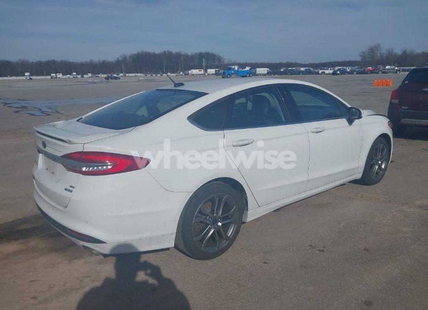 Photo 4 of 2017 Ford Fusion SE (VIN 3FA6P0HD9HR371978)