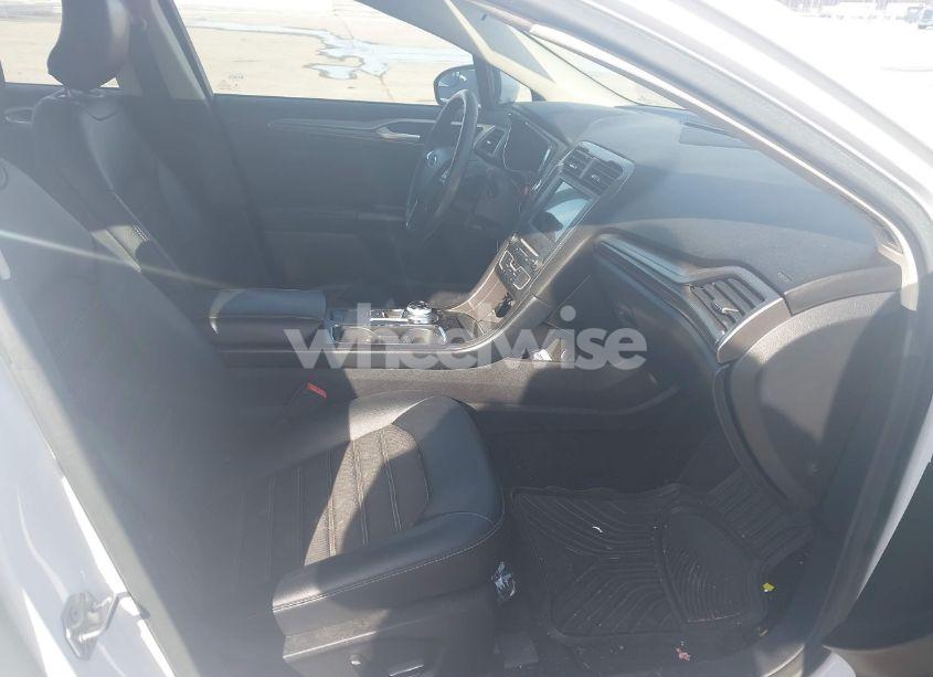 Photo 5 of 2017 Ford Fusion SE (VIN 3FA6P0HD9HR371978)