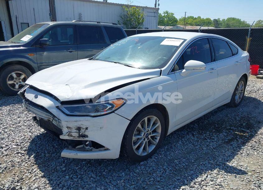 Photo 2 of 2017 Ford Fusion SE (VIN 3FA6P0HD9HR388280)