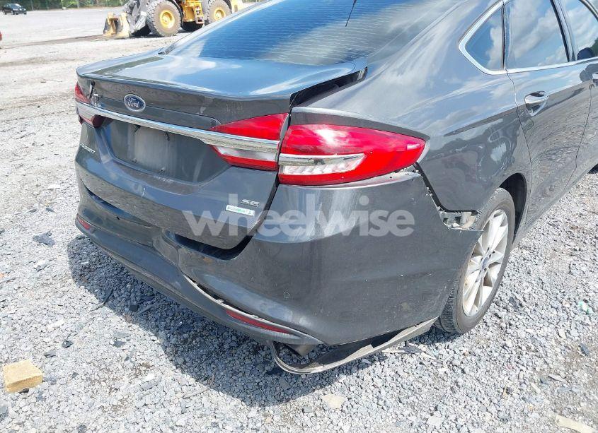 Photo 6 of 2017 Ford Fusion SE (VIN 3FA6P0HD9HR391017)