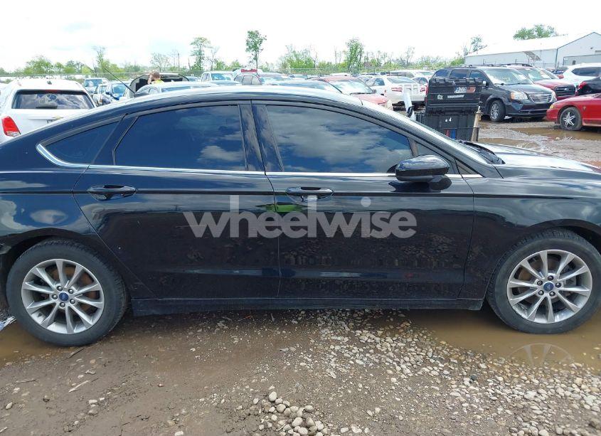 Photo 14 of 2017 Ford Fusion SE (VIN 3FA6P0HD9HR412593)