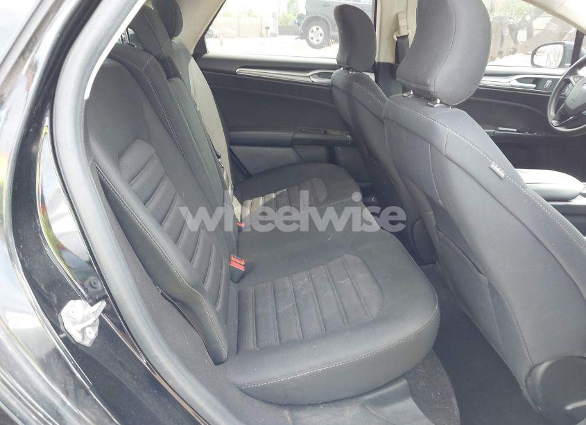 Photo 8 of 2017 Ford Fusion SE (VIN 3FA6P0HD9HR412593)