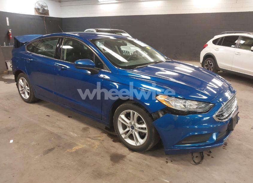 2018 Ford Fusion SE (VIN 3FA6P0HD9JR135143) main photo