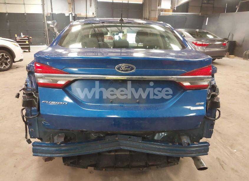 Photo 16 of 2018 Ford Fusion SE (VIN 3FA6P0HD9JR135143)