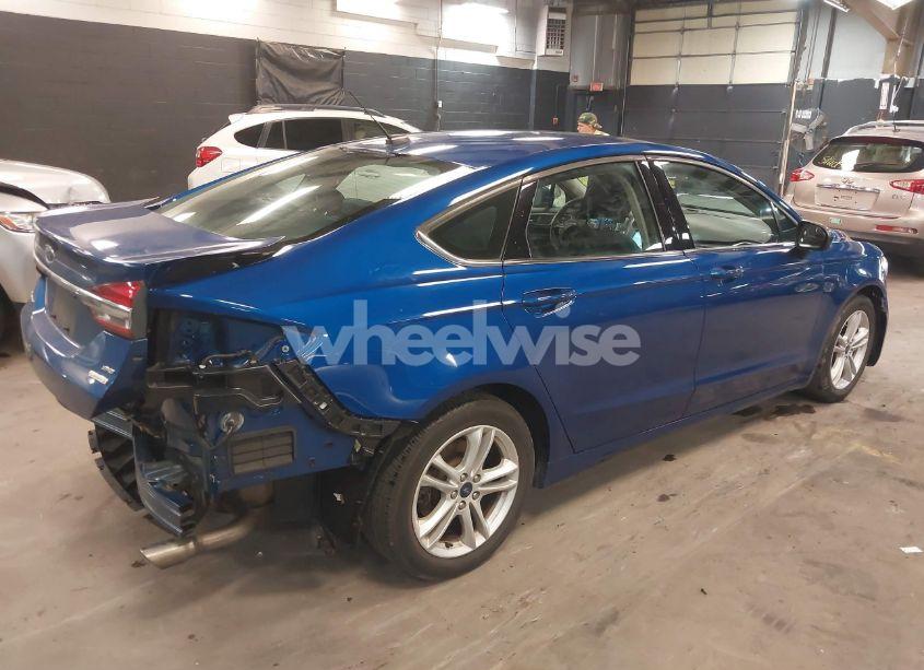 Photo 4 of 2018 Ford Fusion SE (VIN 3FA6P0HD9JR135143)