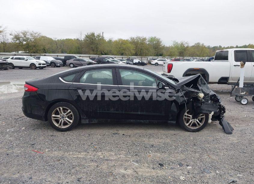 Photo 13 of 2018 Ford Fusion SE (VIN 3FA6P0HD9JR195794)