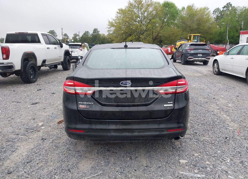 Photo 16 of 2018 Ford Fusion SE (VIN 3FA6P0HD9JR195794)