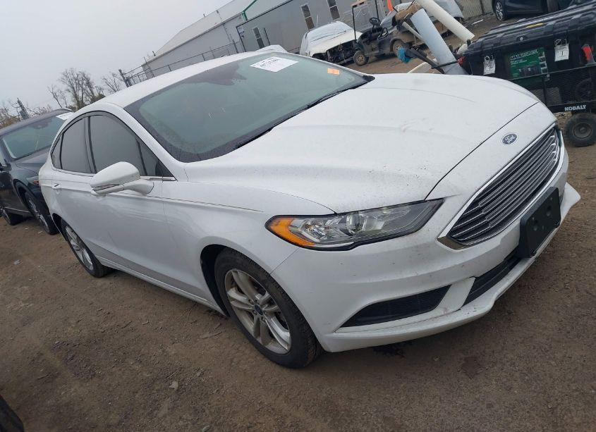 2018 Ford Fusion SE (VIN 3FA6P0HD9JR221133) main photo
