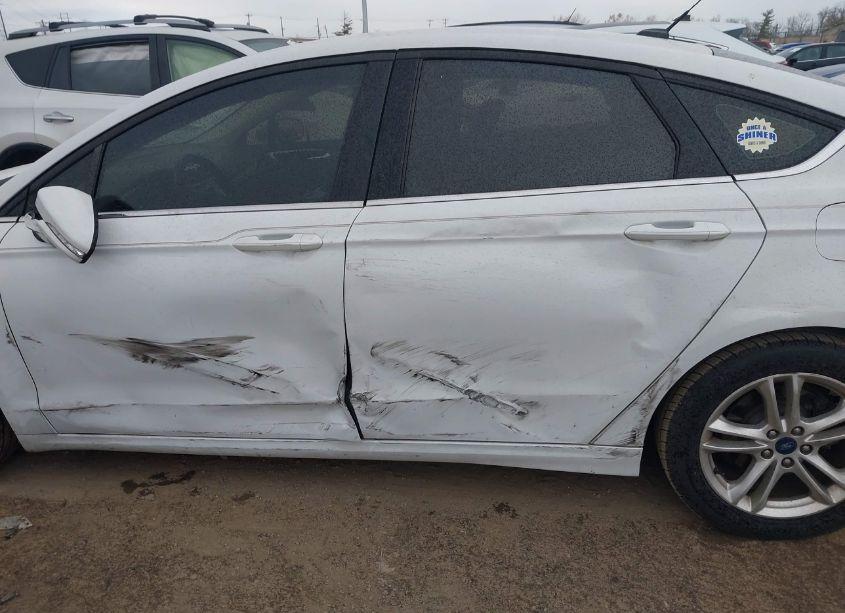 Photo 18 of 2018 Ford Fusion SE (VIN 3FA6P0HD9JR221133)