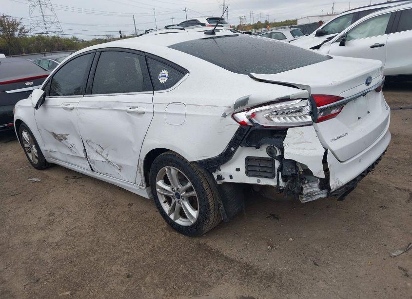 Photo 3 of 2018 Ford Fusion SE (VIN 3FA6P0HD9JR221133)