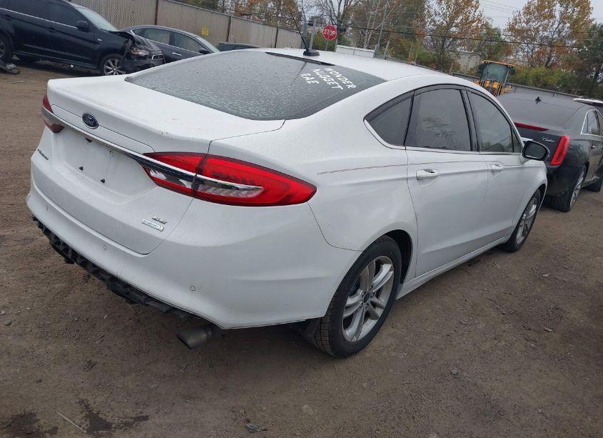 Photo 4 of 2018 Ford Fusion SE (VIN 3FA6P0HD9JR221133)