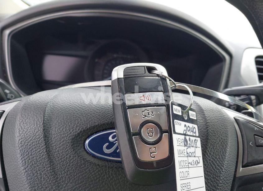 Photo 11 of 2018 Ford Fusion SE (VIN 3FA6P0HD9JR223612)