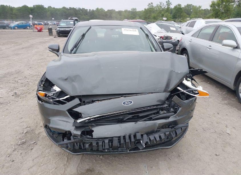 Photo 12 of 2018 Ford Fusion SE (VIN 3FA6P0HD9JR239065)