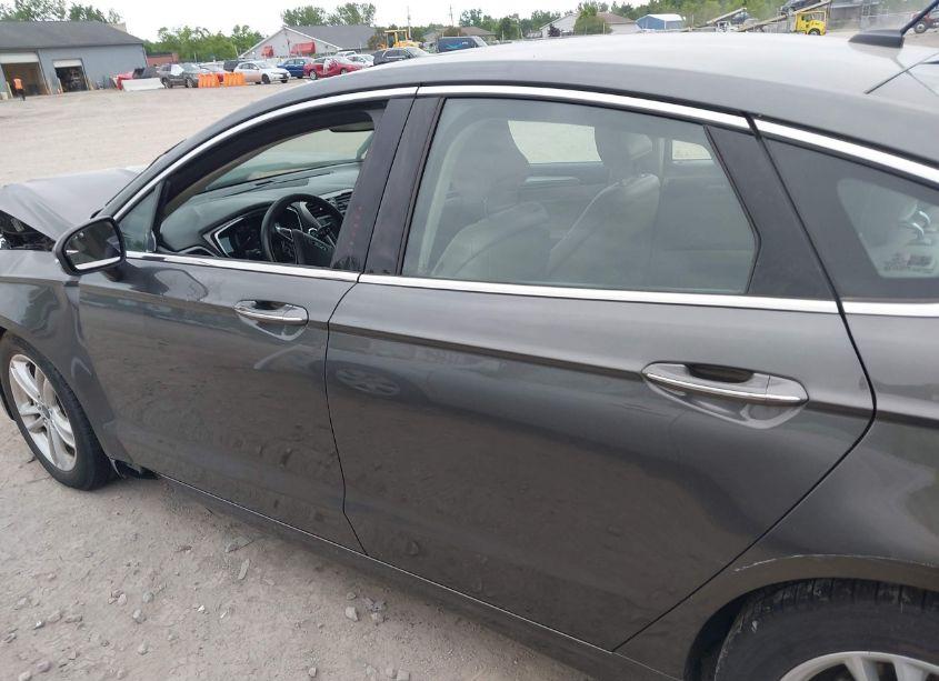 Photo 14 of 2018 Ford Fusion SE (VIN 3FA6P0HD9JR239065)