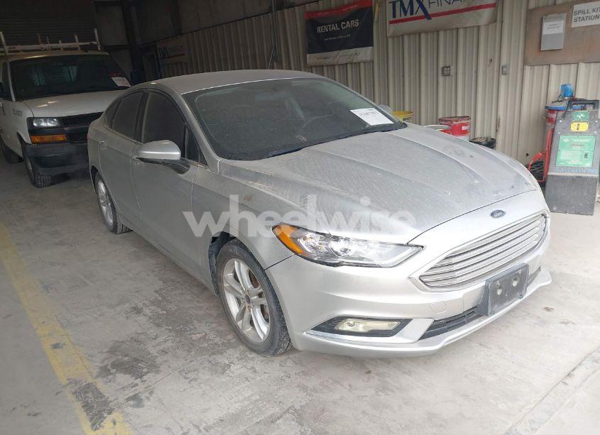 2018 Ford Fusion SE (VIN 3FA6P0HD9JR240118) main photo