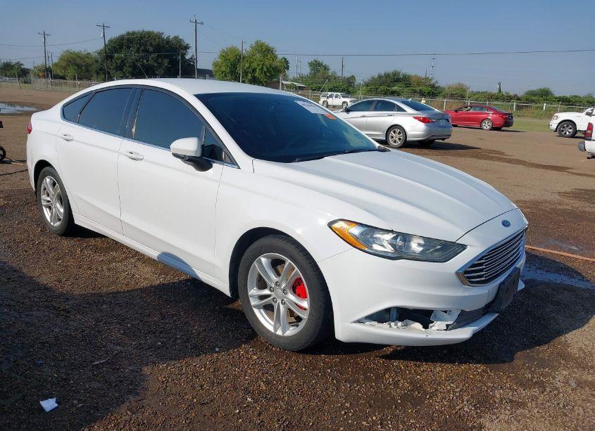 2018 Ford Fusion SE (VIN 3FA6P0HD9JR260093) main photo