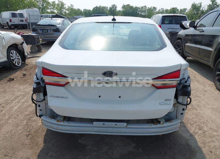 Photo 17 of 2018 Ford Fusion SE (VIN 3FA6P0HD9JR265956)