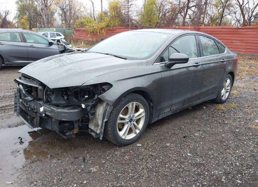Photo 2 of 2018 Ford Fusion SE (VIN 3FA6P0HD9JR266394)
