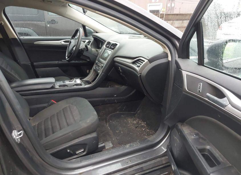 Photo 5 of 2018 Ford Fusion SE (VIN 3FA6P0HD9JR266394)