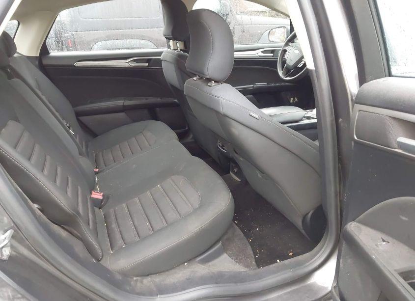 Photo 8 of 2018 Ford Fusion SE (VIN 3FA6P0HD9JR266394)