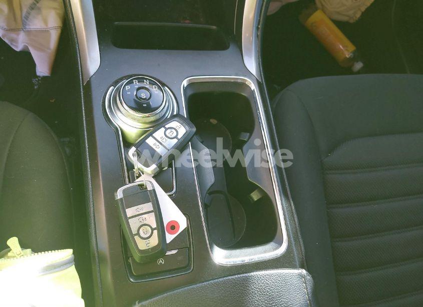 Photo 11 of 2019 Ford Fusion SE (VIN 3FA6P0HD9KR114648)