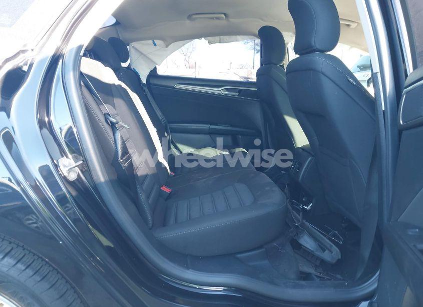 Photo 8 of 2019 Ford Fusion SE (VIN 3FA6P0HD9KR114648)