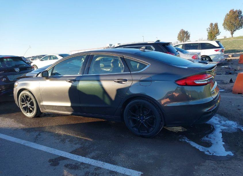 Photo 14 of 2019 Ford Fusion SE (VIN 3FA6P0HD9KR133409)