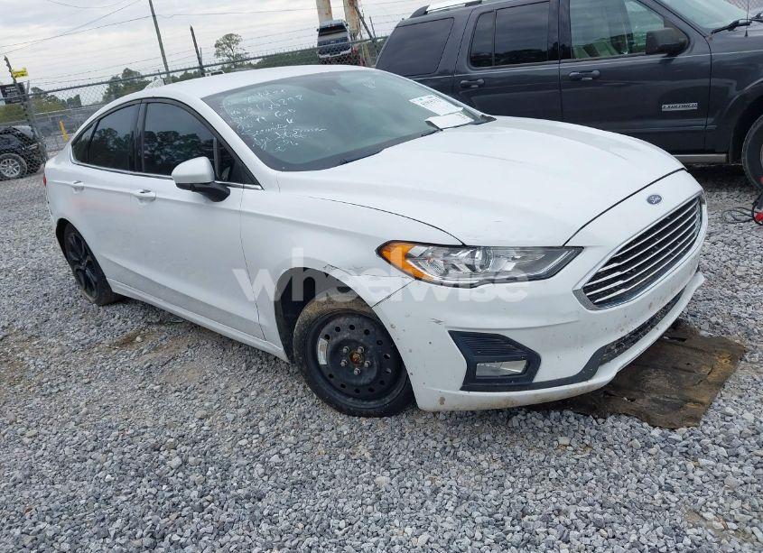 2019 Ford Fusion SE (VIN 3FA6P0HD9KR160898) main photo