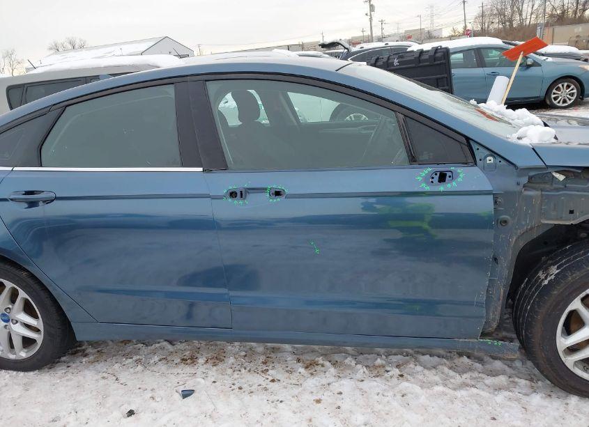 Photo 14 of 2019 Ford Fusion SE (VIN 3FA6P0HD9KR186112)