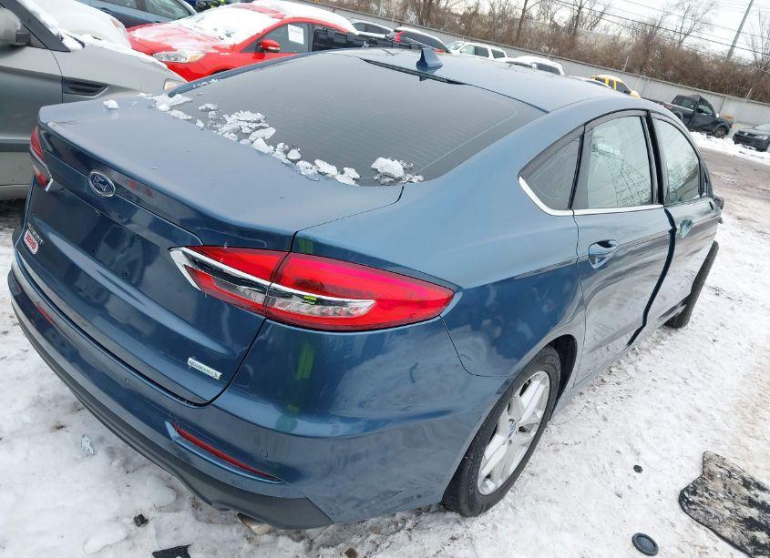 Photo 4 of 2019 Ford Fusion SE (VIN 3FA6P0HD9KR186112)