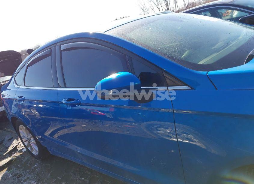 Photo 13 of 2019 Ford Fusion SE (VIN 3FA6P0HD9KR195778)