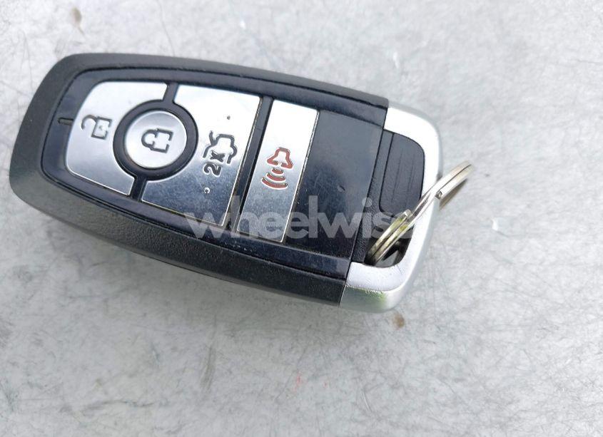 Photo 11 of 2019 Ford Fusion SE (VIN 3FA6P0HD9KR229945)