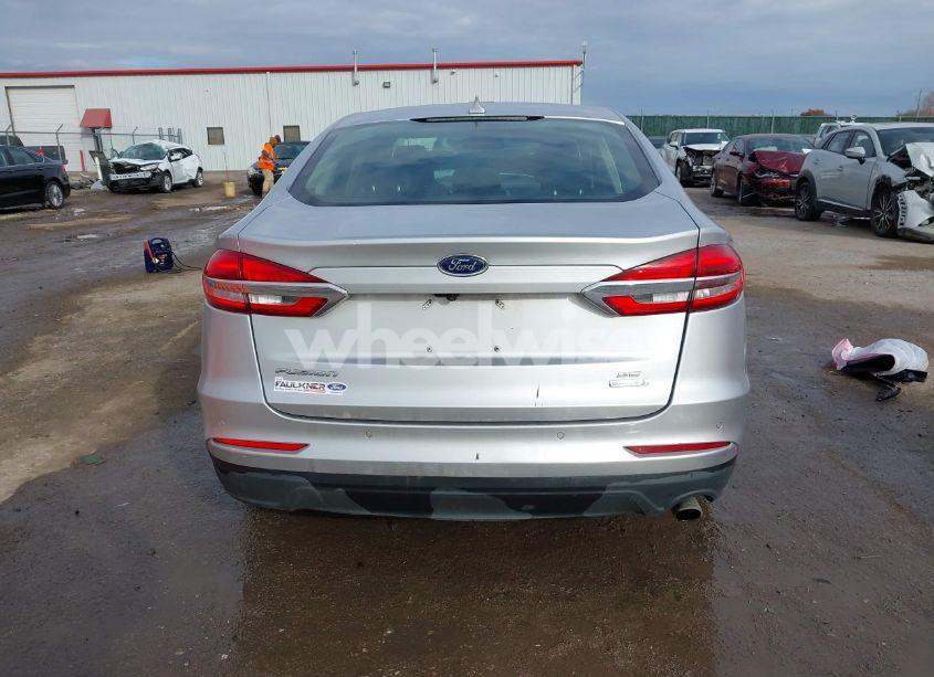 Photo 17 of 2019 Ford Fusion SE (VIN 3FA6P0HD9KR229945)
