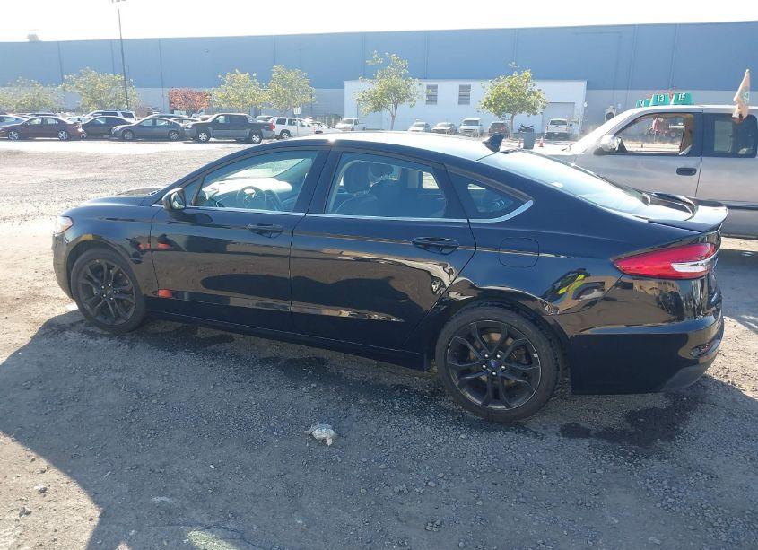 Photo 14 of 2019 Ford Fusion SE (VIN 3FA6P0HD9KR233008)