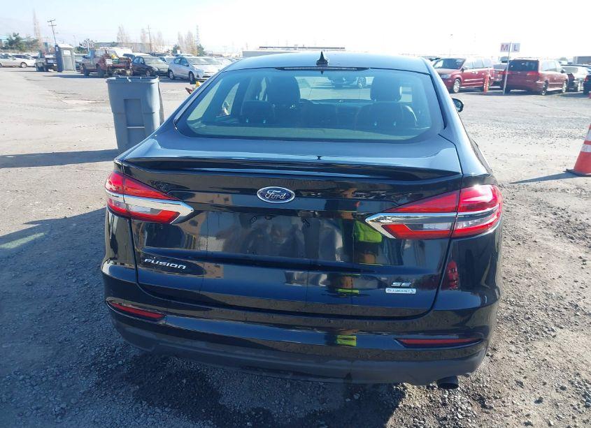 Photo 16 of 2019 Ford Fusion SE (VIN 3FA6P0HD9KR233008)