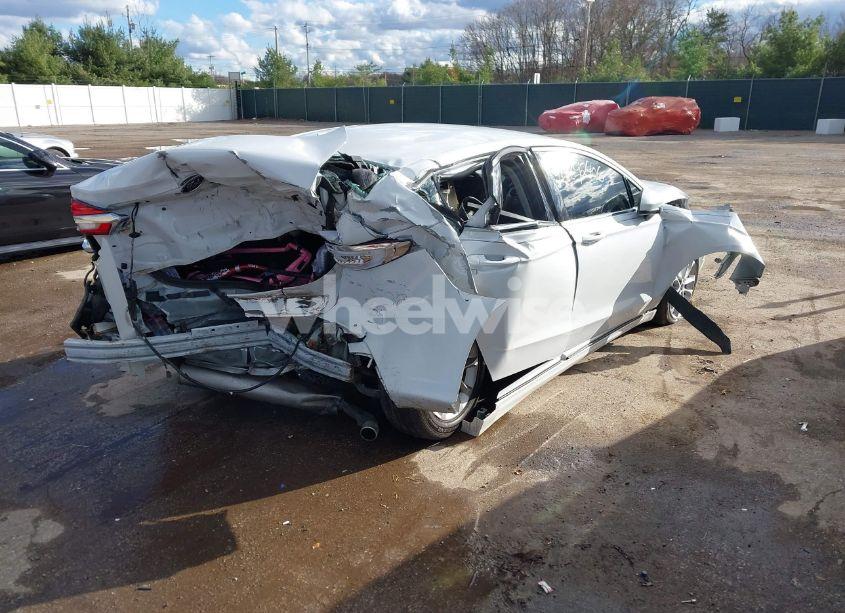 Photo 4 of 2020 Ford Fusion SE (VIN 3FA6P0HD9LR144427)