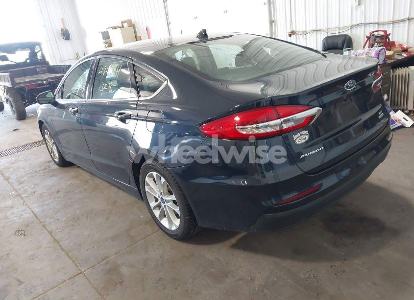 Photo 3 of 2020 Ford Fusion SE (VIN 3FA6P0HD9LR149787)