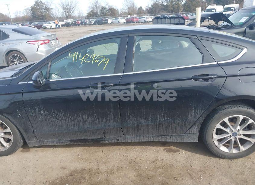 Photo 14 of 2020 Ford Fusion SE (VIN 3FA6P0HD9LR160241)