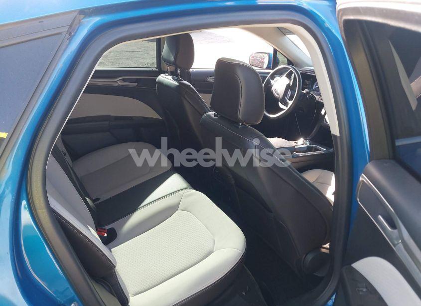 Photo 8 of 2020 Ford Fusion SE (VIN 3FA6P0HD9LR161924)