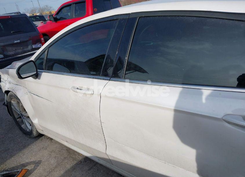 Photo 14 of 2020 Ford Fusion SE (VIN 3FA6P0HD9LR162345)