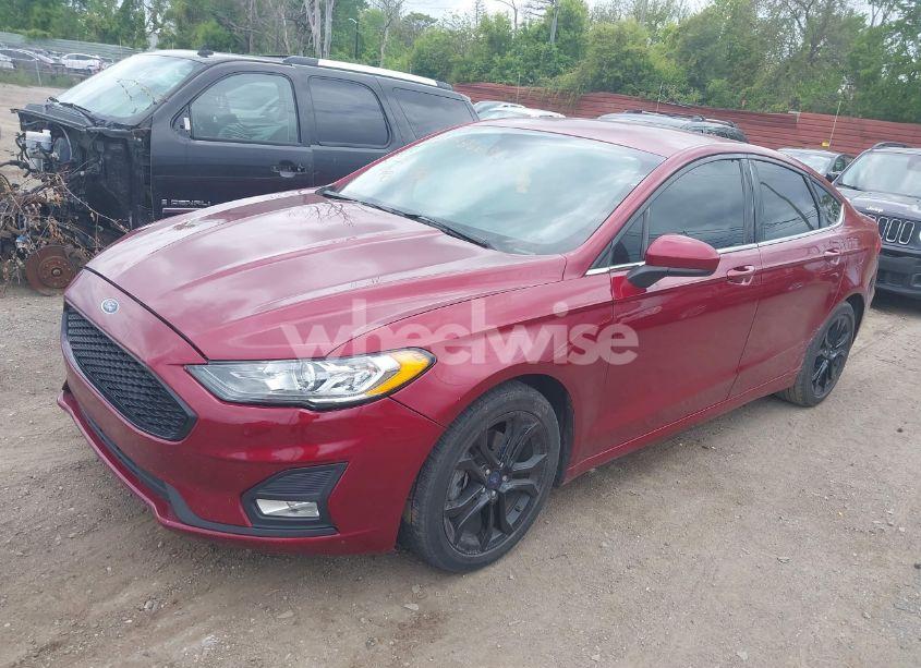 Photo 2 of 2020 Ford Fusion SE (VIN 3FA6P0HD9LR218851)