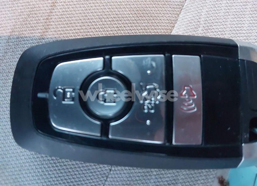 Photo 10 of 2020 Ford Fusion SE (VIN 3FA6P0HD9LR226755)