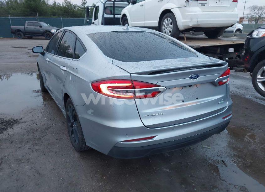 Photo 3 of 2020 Ford Fusion SE (VIN 3FA6P0HD9LR226755)