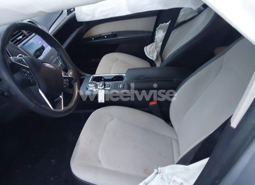 Photo 5 of 2020 Ford Fusion SE (VIN 3FA6P0HD9LR226755)