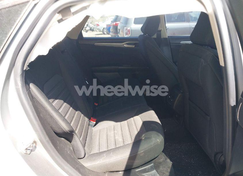 Photo 8 of 2020 Ford Fusion SE (VIN 3FA6P0HD9LR231471)