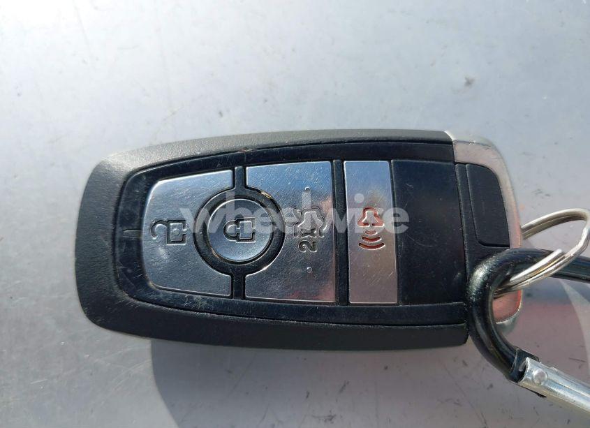 Photo 11 of 2020 Ford Fusion SE (VIN 3FA6P0HD9LR235200)