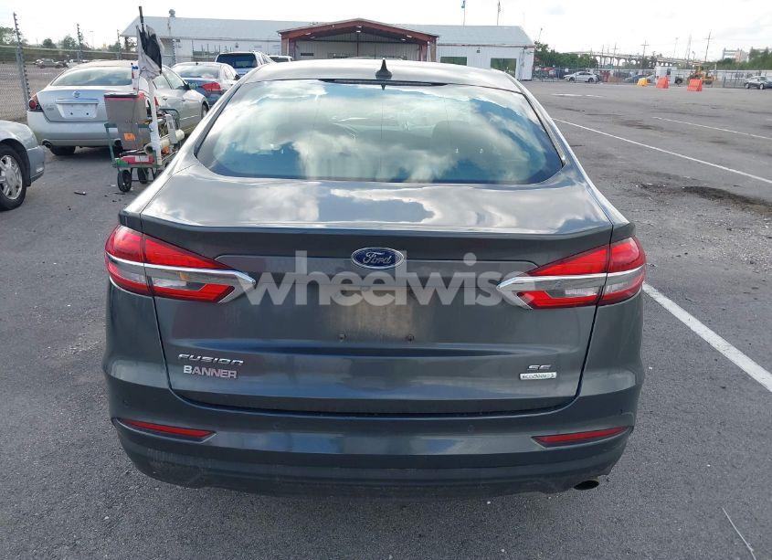 Photo 16 of 2020 Ford Fusion SE (VIN 3FA6P0HD9LR235200)