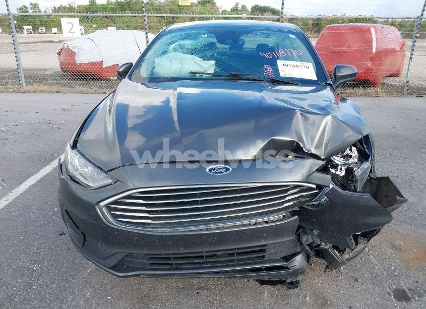 Photo 6 of 2020 Ford Fusion SE (VIN 3FA6P0HD9LR235200)